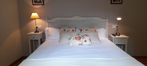 Bed sheets, wheelchair access