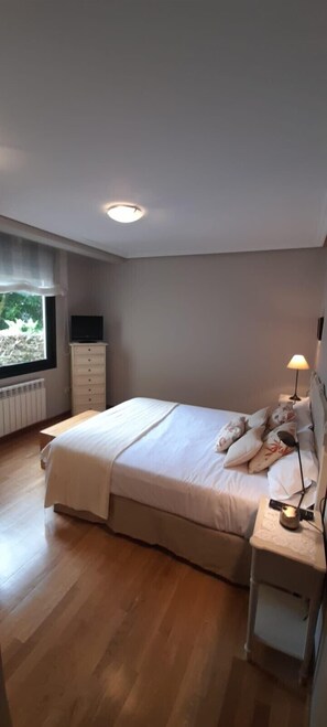 ملاءات أسرّة وتسهيلات لدخول الكراسي المتحركة