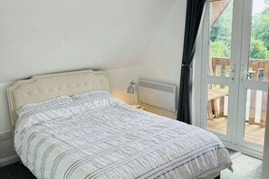 3 Schlafzimmer, Bügeleisen/Bügelbrett, WLAN, Bettwäsche