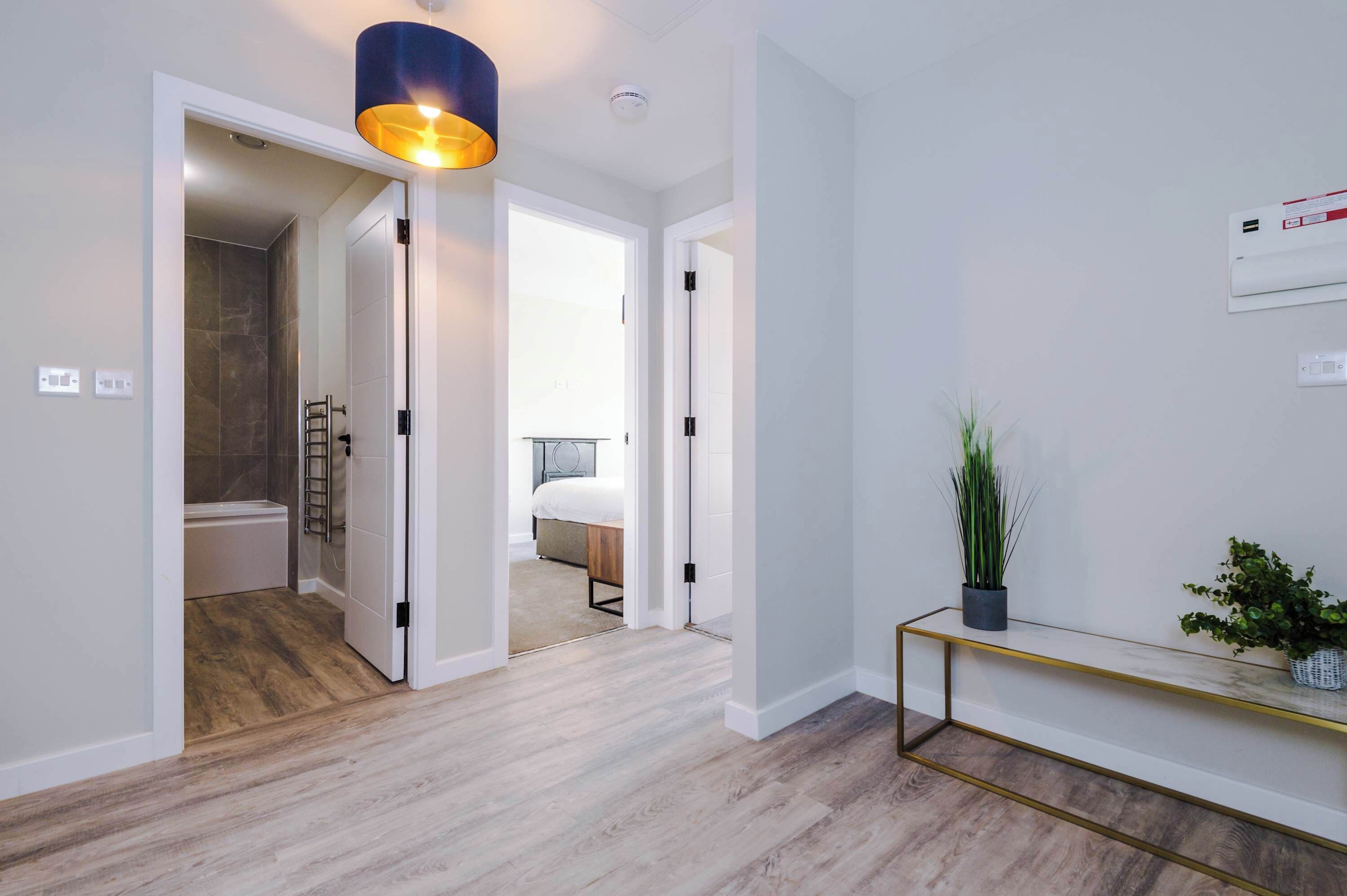 2 slaapkamers, een strijkplank/strijkijzer, wifi, beddengoed