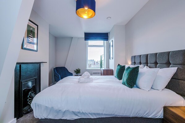 2 chambres, fer et planche Ă repasser, Wi-Fi, draps fournis