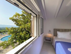 Soundproofing, iron/ironing board, free WiFi - Rose Of Crete (Platanias)