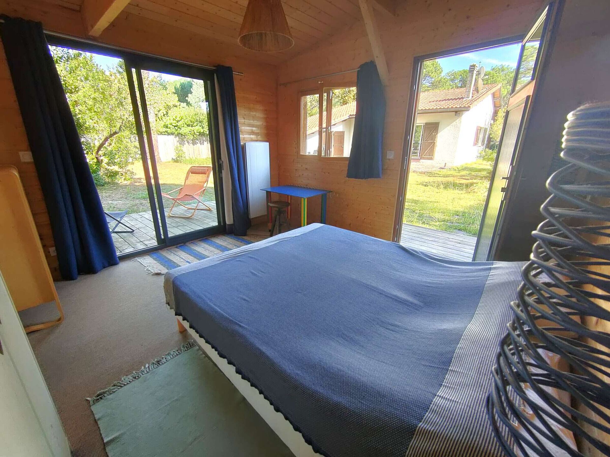 4 makuuhuonetta, ilmainen Wi-Fi