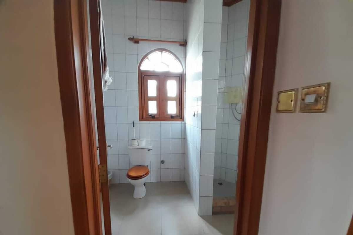 Doppia Standard | Bagno | Set di cortesia gratuito, asciugamani, sapone, shampoo