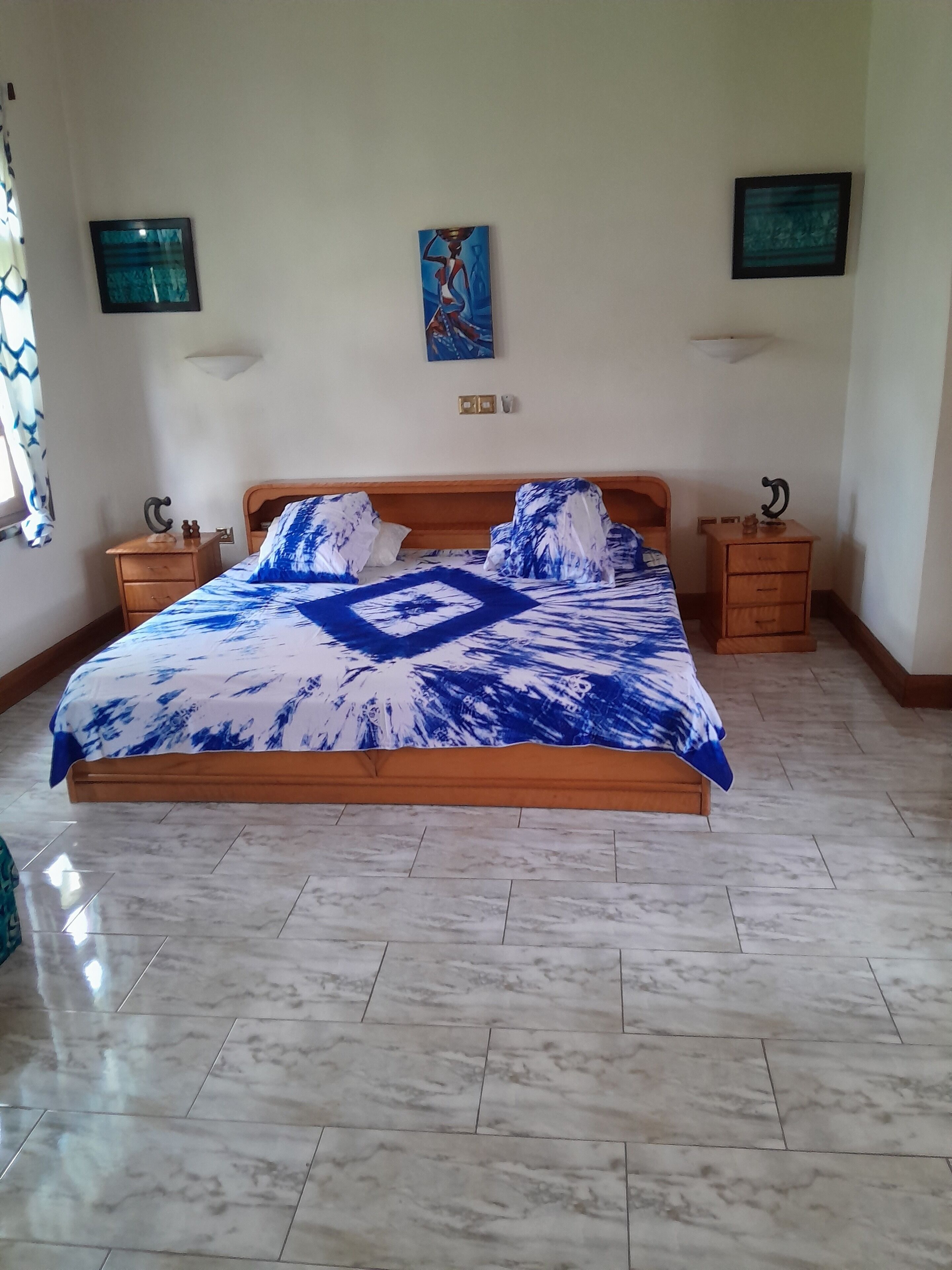 行政双人房, 1 张特大床, 无烟房, 泳池景观 | 高档床上用品、迷你吧、特色装修、特色家居