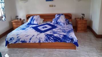 Executive Double Room, 1 King Bed, Non Smoking, Pool View | Premium bedding, minibar, individually decorated, individually furnished