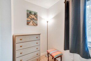 Interior - City Center Home with Spacious Backyard & Hot Tub (Austin)