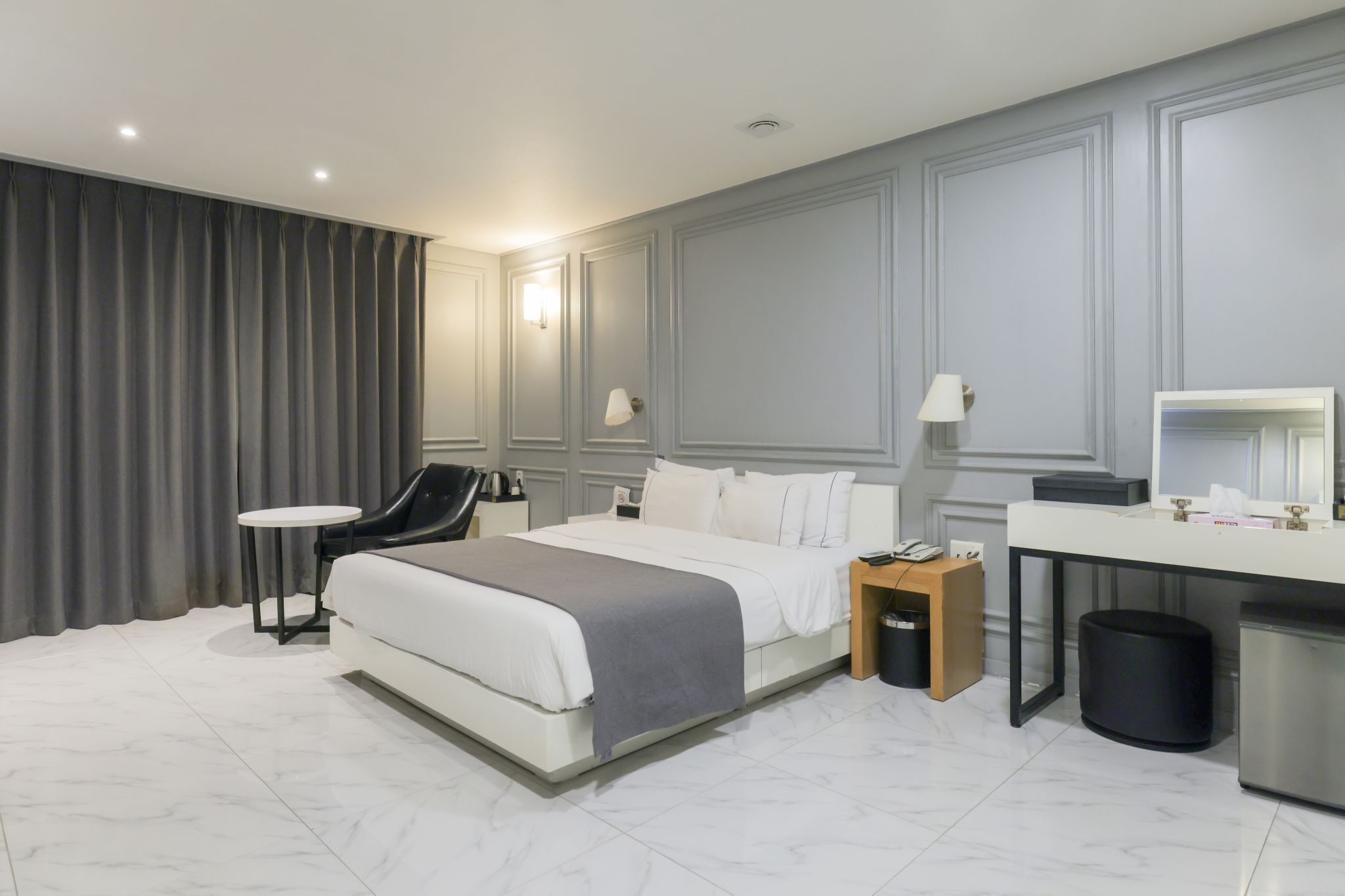 Deluxe Double Room | Premium bedding, desk, soundproofing, free WiFi