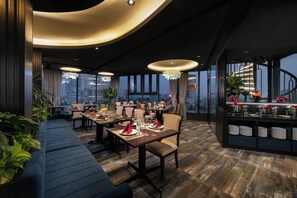 Restaurant - May De Ville Corner Hotel (Hanoi)