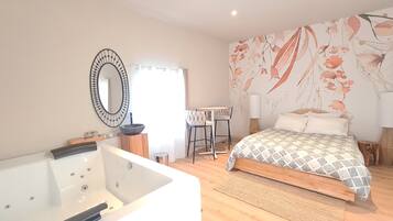 1 Schlafzimmer, Reisekinderbett, kostenloses WLAN, Bettwäsche