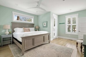 3 chambres, fer et planche à repasser, lit parapluie, Wi-Fi