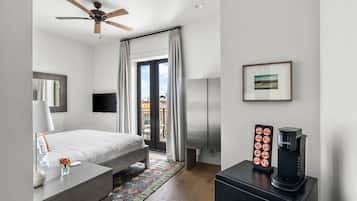 1 bedroom, travel crib, WiFi, bed sheets