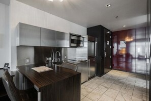 Coffee/tea maker, fridge, microwave, stovetop - SVS: Studio Strip View w/ Balcony at Palms Place (Las Vegas)