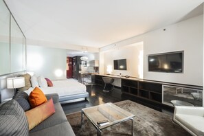 1 bedroom, desk, iron/ironing board, free WiFi