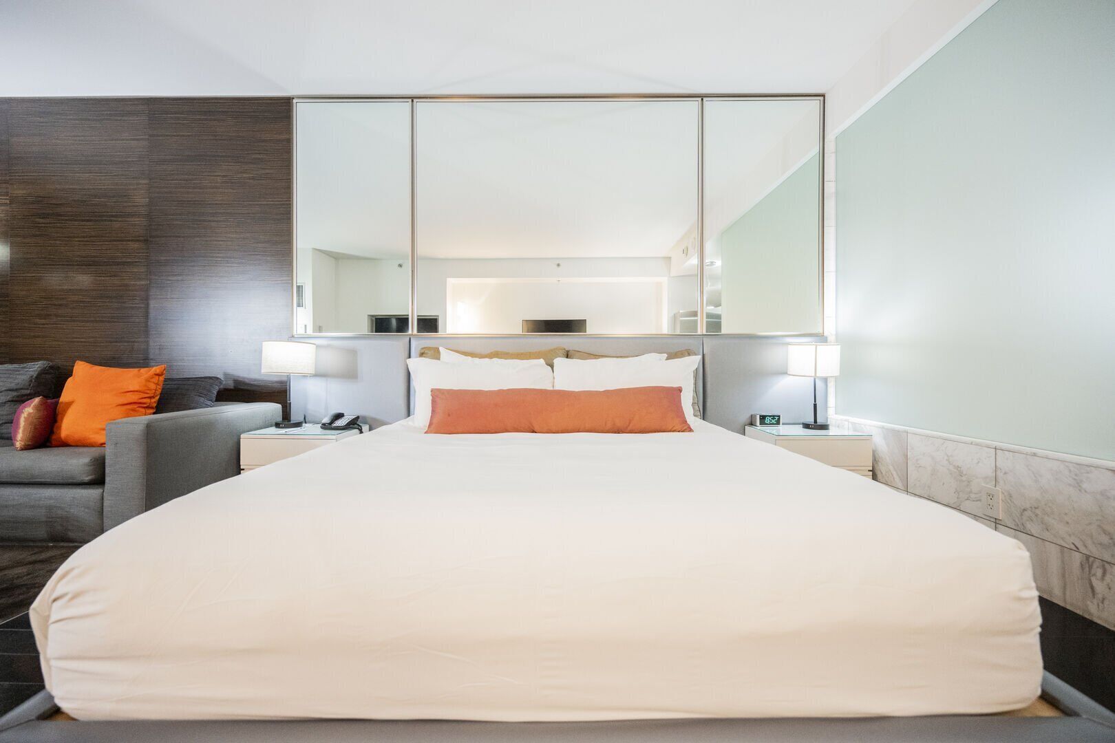 1 chambre, bureau, fer et planche à repasser, Wi-Fi gratuit