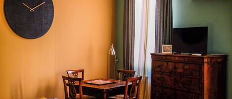 1 室のベッドルーム、WiFi、ベッドシーツ