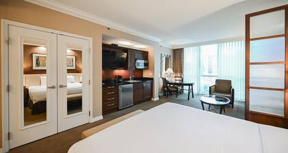 SVS: Strip View Studio | Resort Amenities Included | No Resort Fee | MGM