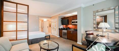 1 dormitori, escriptori, planxa i posts de planxar i wifi gratuïta