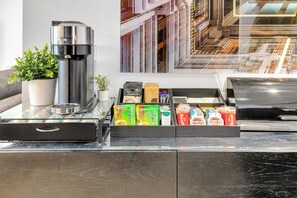 Interior - Holiday Home In Battersea, a vibrant hub of culture, dining, and entertainment. (London)