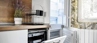 Central Sofia Living: Large, Well-Maintained 2-BR Perfect for Families