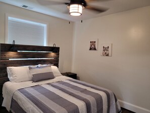 2 Schlafzimmer, Schreibtisch, kostenloses WLAN, Bettwäsche