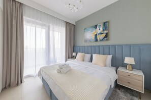 3 bedrooms, soundproofing, iron/ironing board, free WiFi - Premium Spacious 3BR Downtown Views (Dubai)