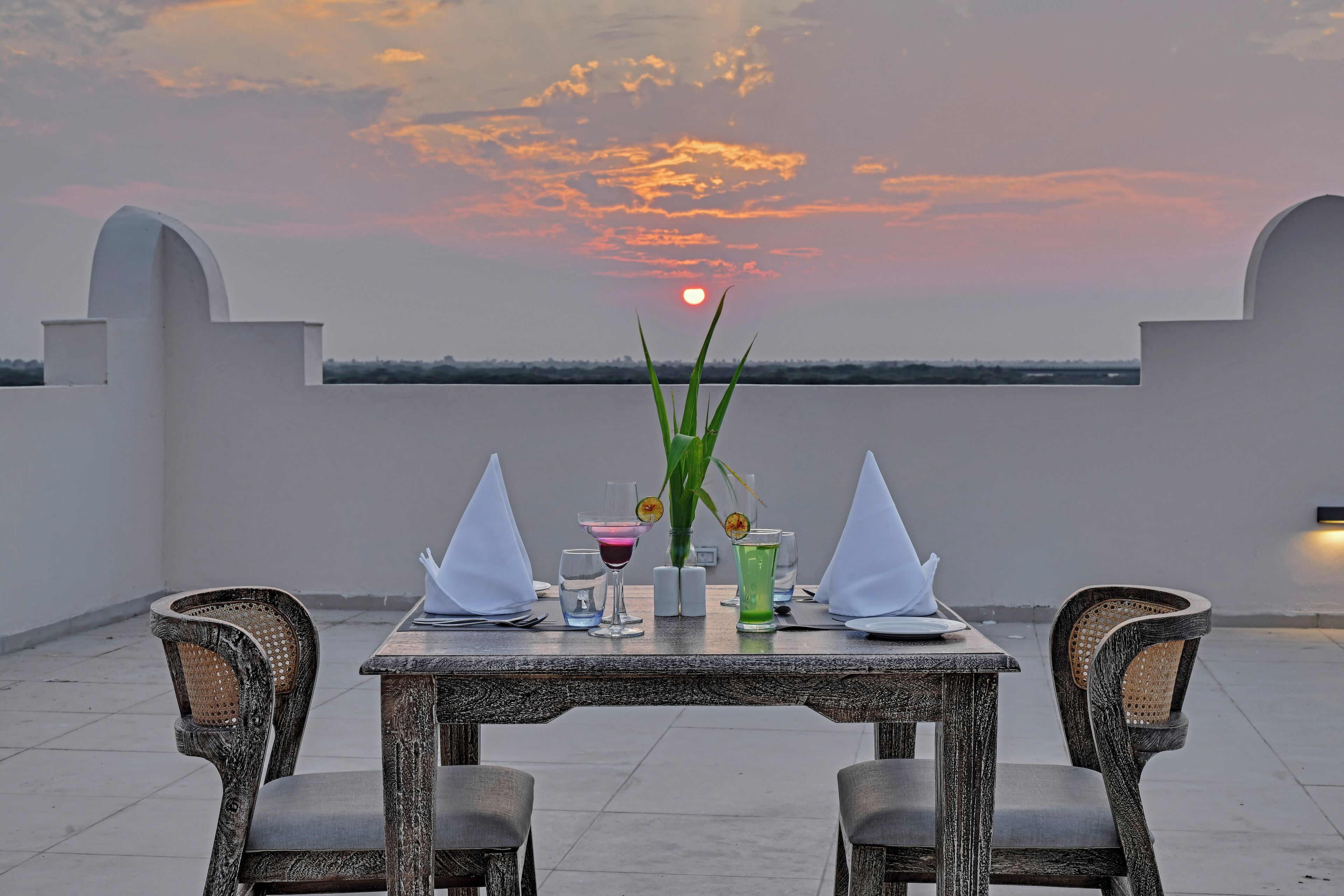 Couples’ dining