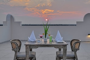 Khu ẩm thực cho cặp đôi