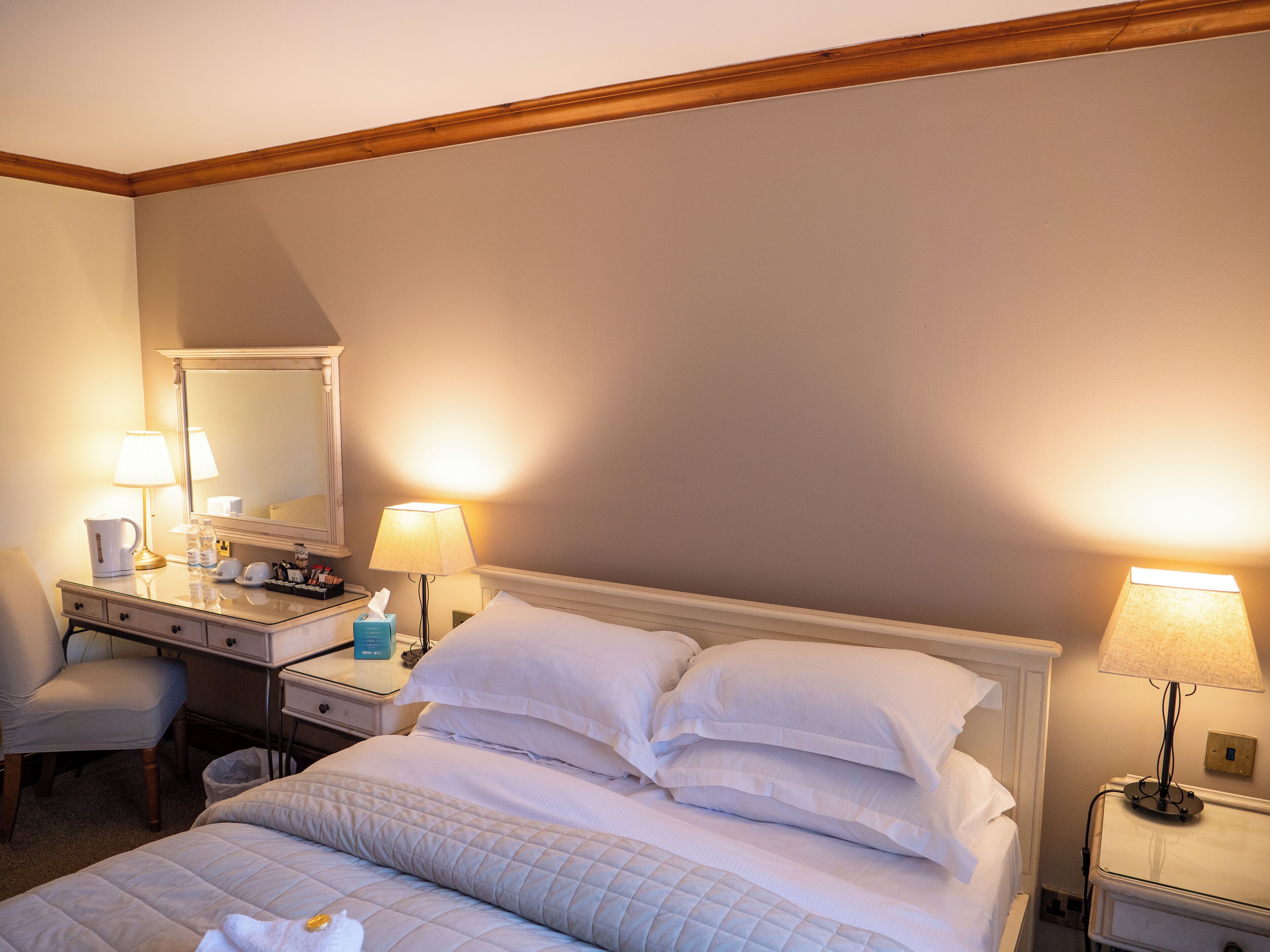 Doppelzimmer | Bügeleisen/Bügelbrett, kostenloses WLAN, Bettwäsche