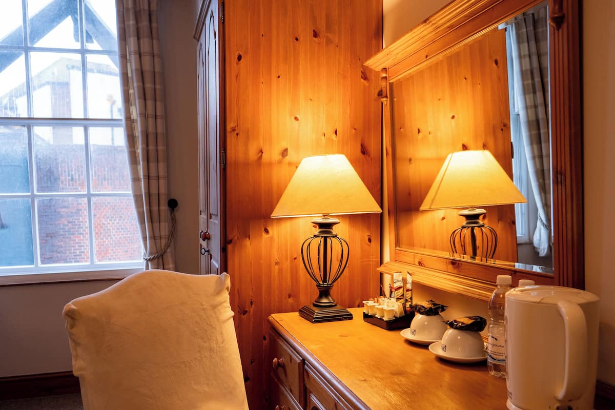 Double Room | Iron/ironing board, free WiFi, bed sheets