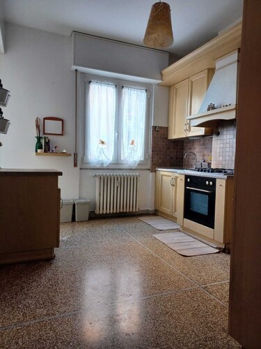 Family & Pet Friendly - 5 Seats - Near Ferry and Cruise Terminal - Port