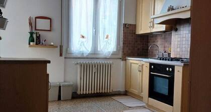 Family & Pet Friendly - 5 Seats - Near Ferry and Cruise Terminal - Port