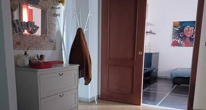 Family & Pet Friendly - 5 Seats - Near Ferry and Cruise Terminal - Port