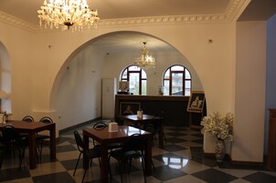 43-inch Smart TV with digital channels