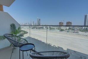 Comfort Studio, Balcony, City View | Balcony - Nasma Holiday Homes - Azizi Riviera 6 (Dubai)