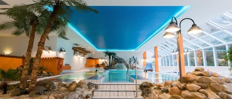 Apartamento | Piscina | Piscina interna, piscina externa