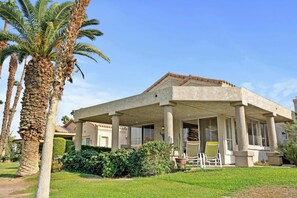 Exterior - 3rd Hole Hideaway–A Golf Dream at Desert Princess! (Cathedral City)