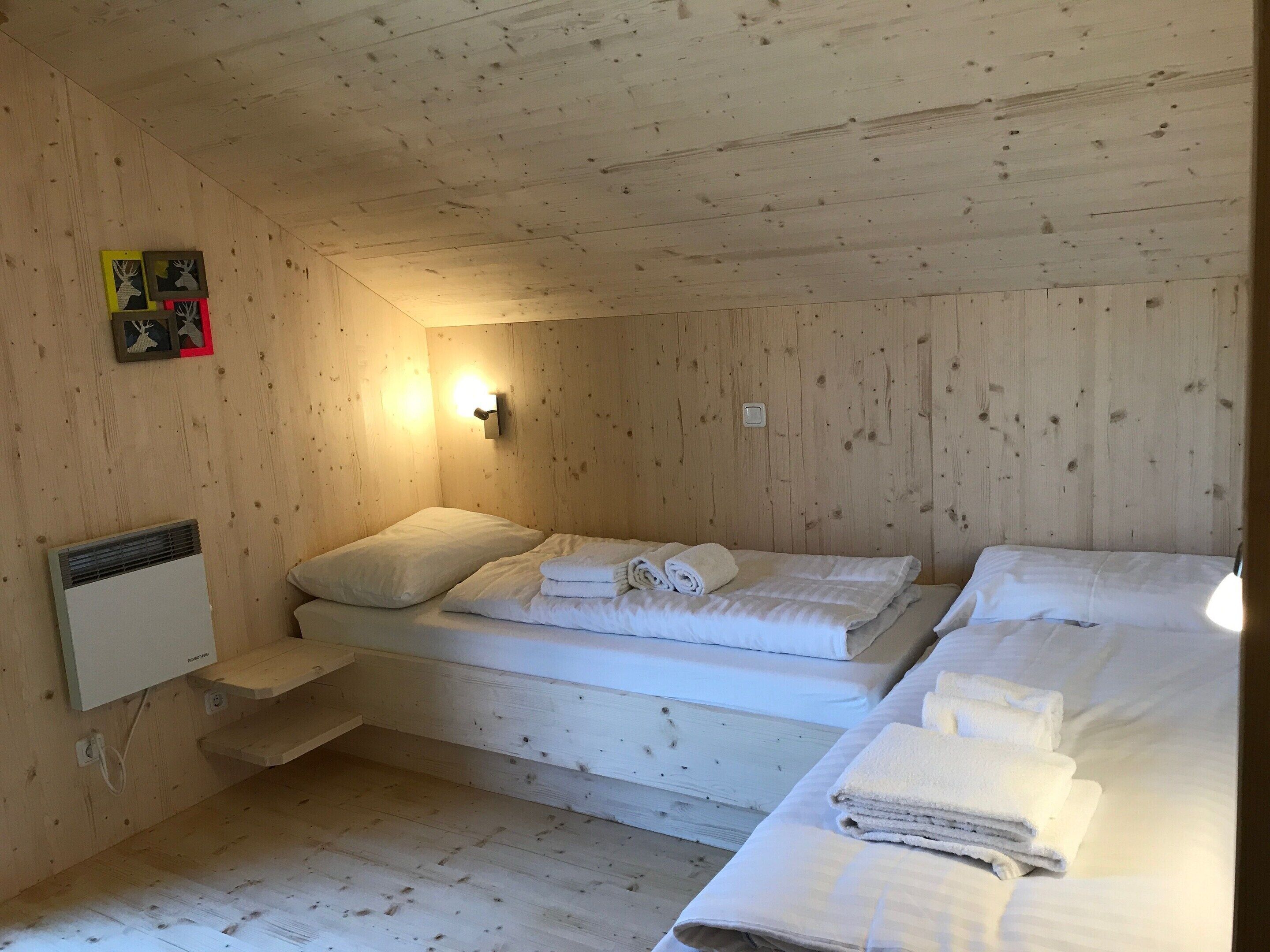 Chalet | 4 Schlafzimmer, individuell eingerichtet, Bettwäsche