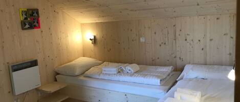 Chalet | 4 habitaciones, muebles diferentes y ropa de cama
