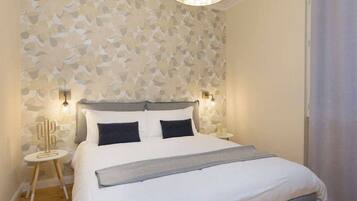 House | 1 bedroom, individually furnished, bed sheets