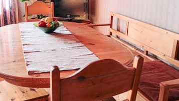 House | Dining