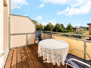 Apartment | Dining