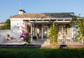 Villa | Exterior