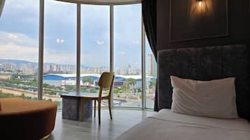Comfort Suite, City View | 1 bedroom, Egyptian cotton sheets, premium bedding, minibar