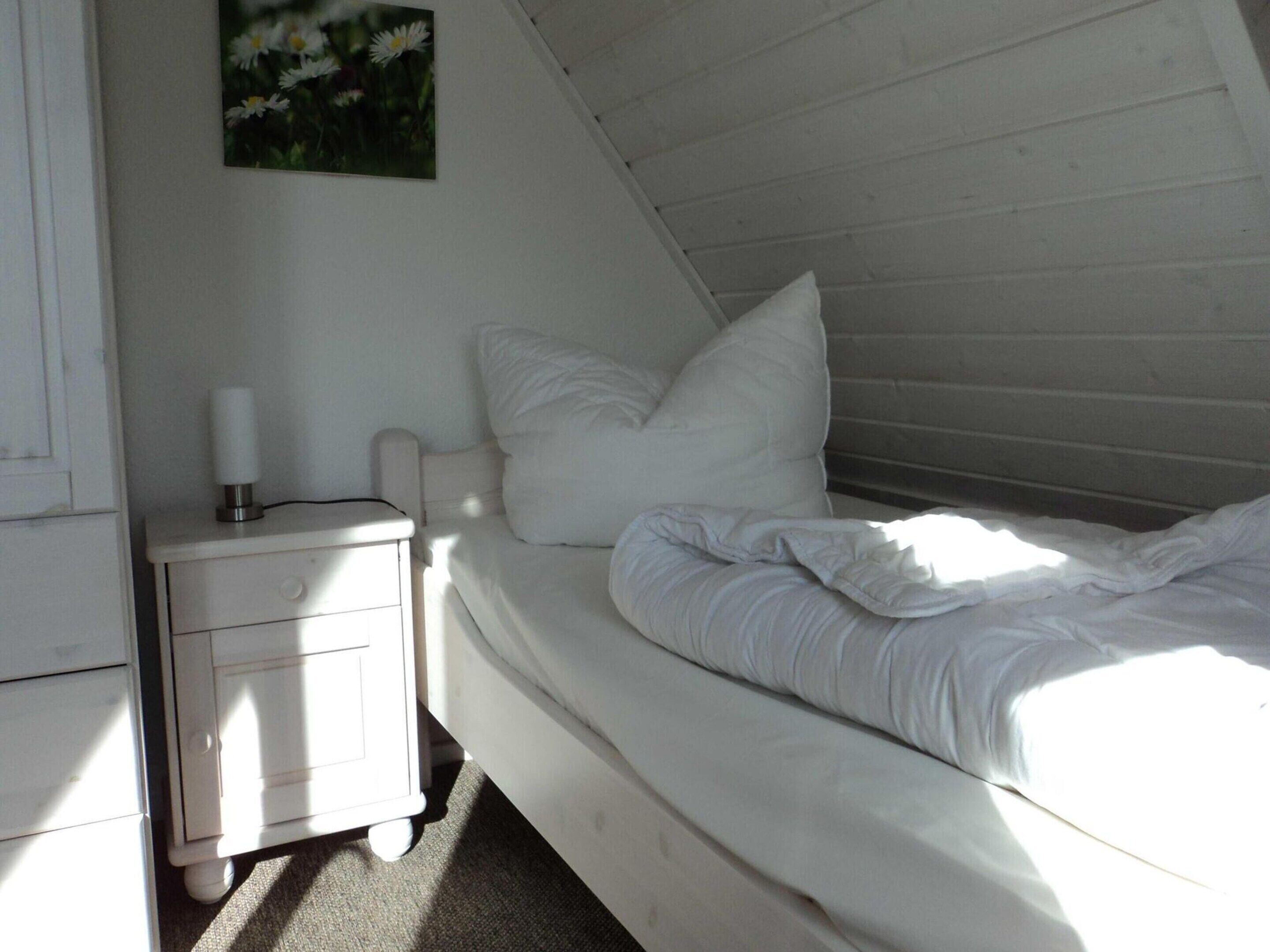 Apartment | 3 bedrooms, individually furnished, bed sheets