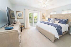 3 bedrooms, iron/ironing board, WiFi, bed sheets - BAYVIEW! New to Market! Walking Distance to Shops & Restaurants! (St. George Island)