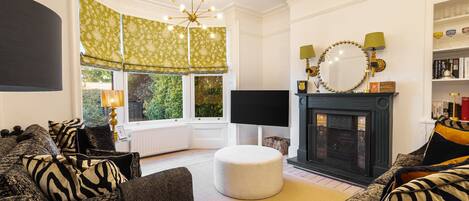 2 habitaciones y escritorio