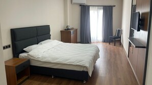 Standard Double or Twin Room, Balcony | Laptop workspace, WiFi (free) - DENİZ HOTEL (Izmir)