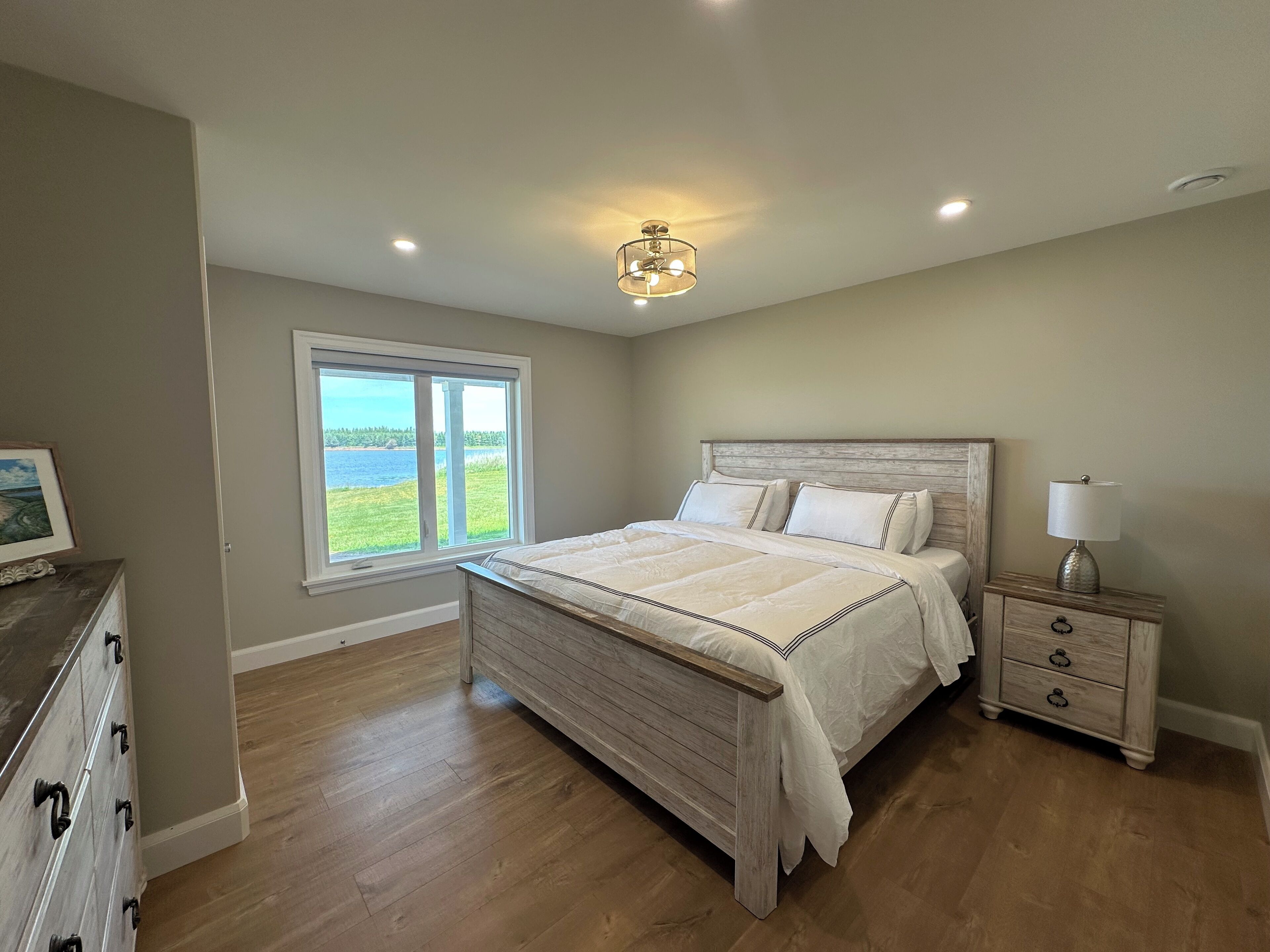 5 多间卧室、WiFi、床单