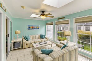 Apartment (3 Bedrooms) | Interior - 2 Mi to Rehoboth Beach: Home w/ Sunroom! (Rehoboth Beach)